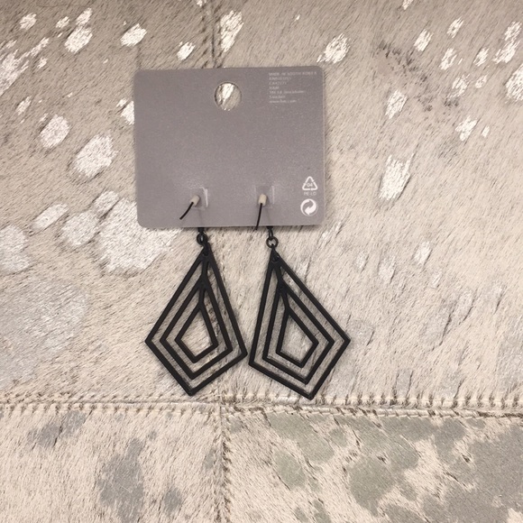 NWT Geometric Earrings - Picture 2 of 2